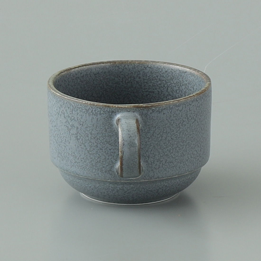 アッシュグレイカップ