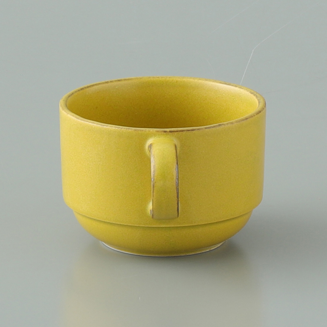 マスタードカップ