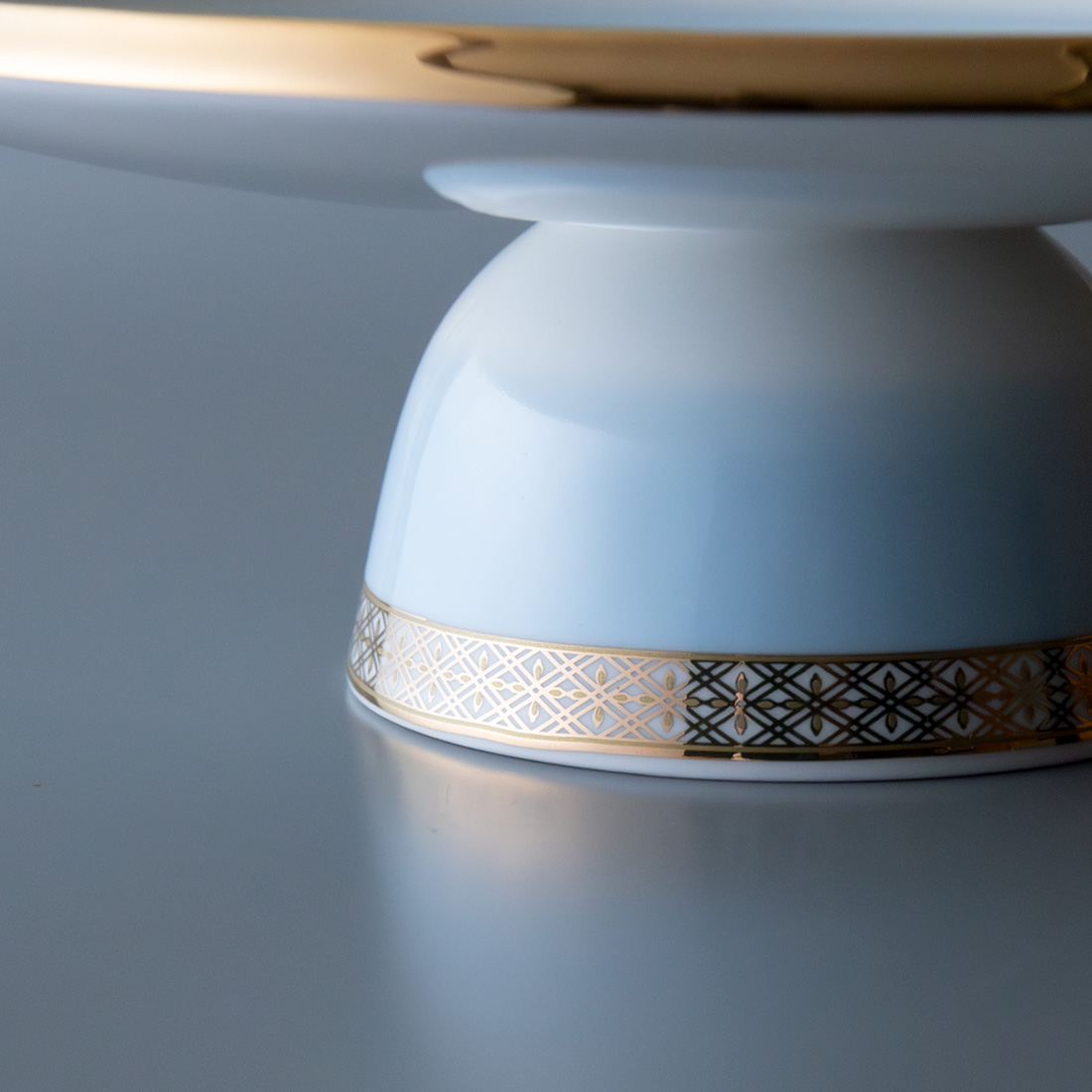 18cmフッテッドプレート