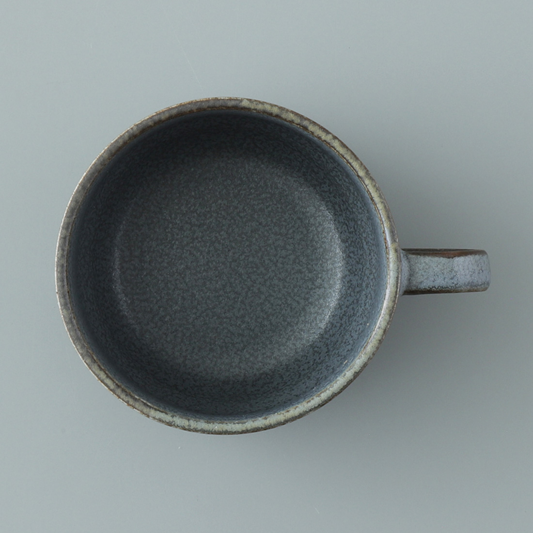 アッシュグレイカップ