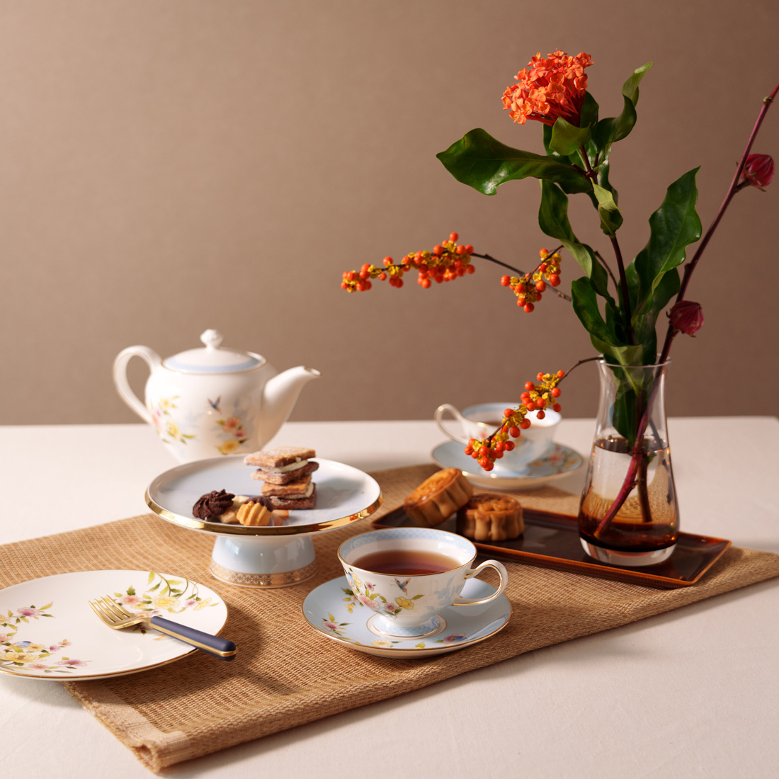 18cmフッテッドプレート