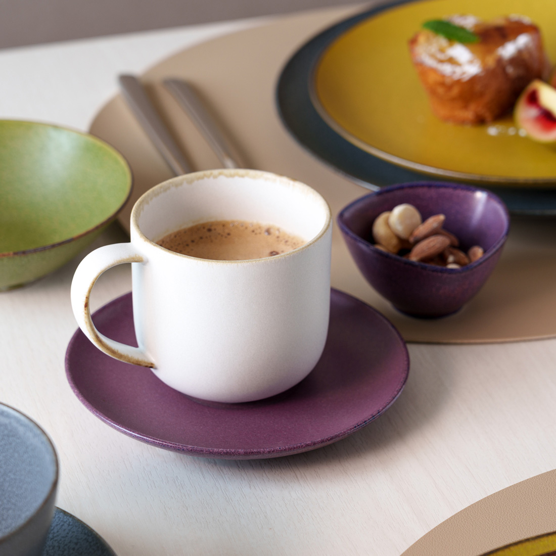 バイオレットソーサー