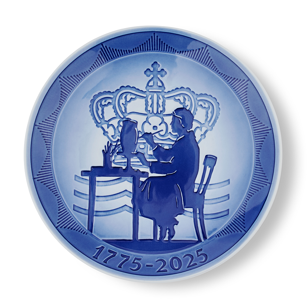 ロイヤル コペンハーゲン 250周年記念プレート 18cm (RC24-1074930)