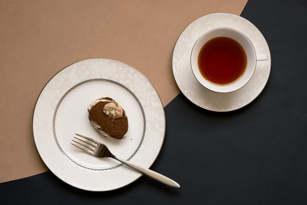 カップ&ソーサーと21cmプレート